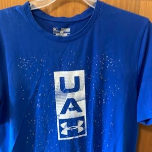 Under Armour T-shirt